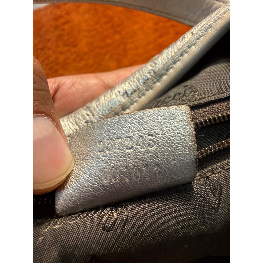 Gucci Joy Tote Metallic Silver Guccissima GG Monogram Leather Shoulder Bag - Picture 9 of 9